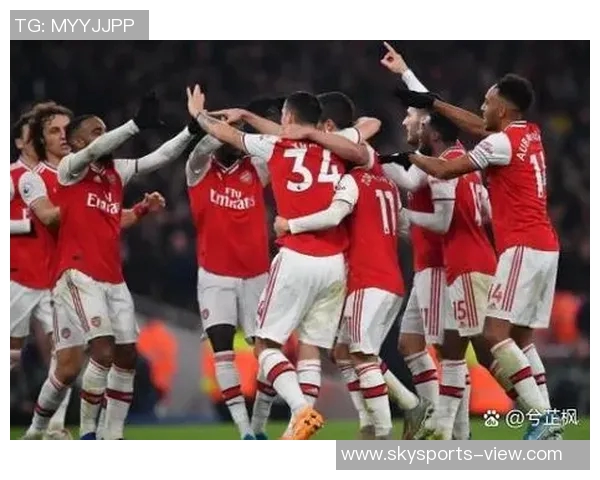 西甲焦点战：拜仁逆转曼联全场沸腾瞬间解析